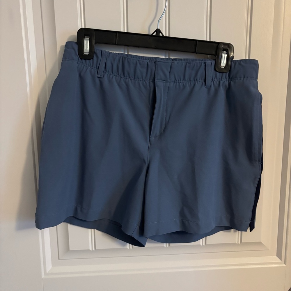 Under Armour Women's Golf Shorts Size 6